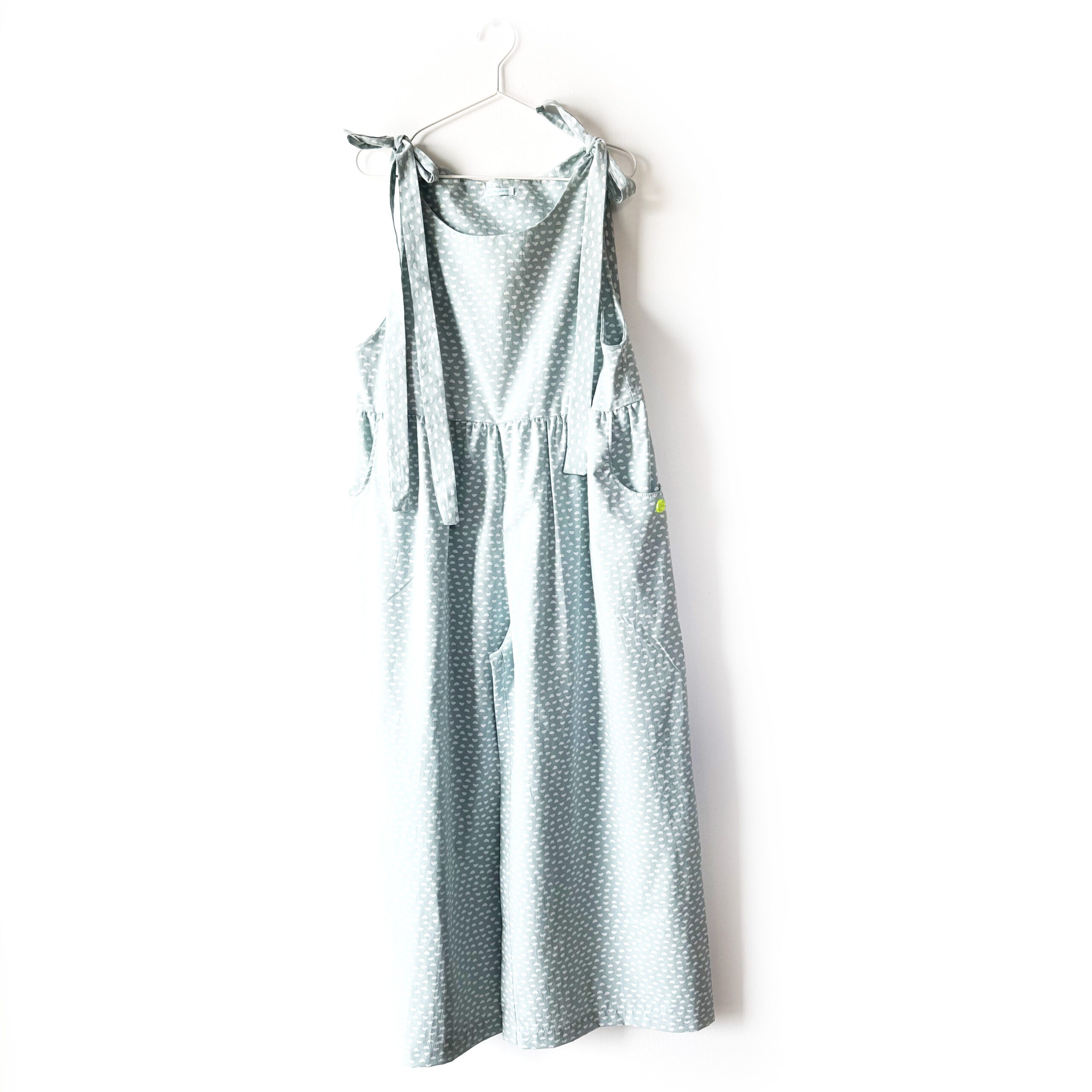 kombinezon Mali oblaci